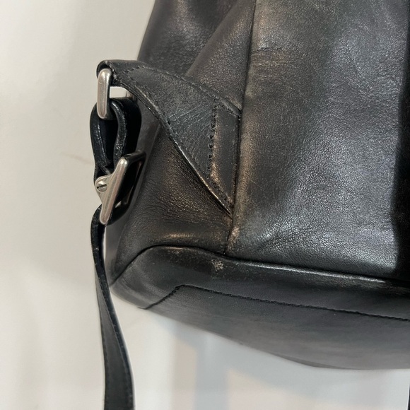 COACH #9827 Vintage Legacy Leather Drawstring Backpack Black - Picture 5 of 8